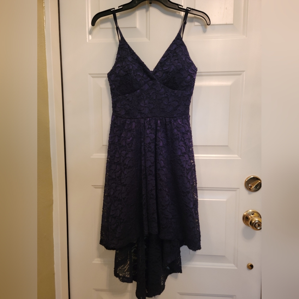 Beautiful Navy Lace high low dress fully lined soft & flowy sz Med Lily Rose